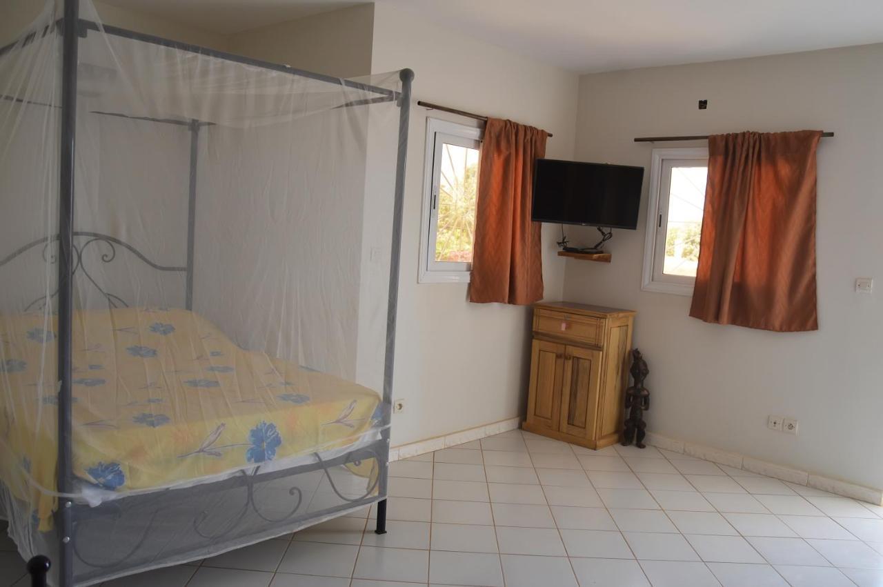 Hotel Takana Ngaparou Екстер'єр фото
